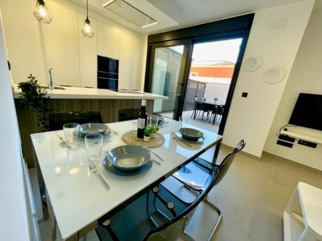 Gatu Premium Alma Marinera, Preferente Mayores De 25 Anos Y Familias 加的斯 外观 照片