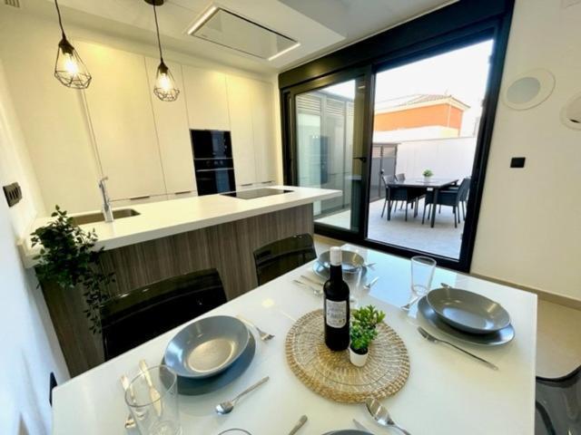 Gatu Premium Alma Marinera, Preferente Mayores De 25 Anos Y Familias 加的斯 外观 照片