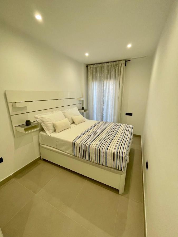 Gatu Premium Alma Marinera, Preferente Mayores De 25 Anos Y Familias 加的斯 外观 照片