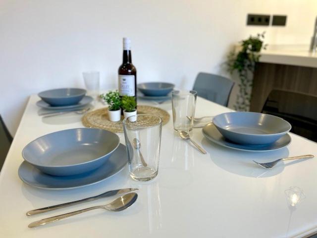 Gatu Premium Alma Marinera, Preferente Mayores De 25 Anos Y Familias 加的斯 外观 照片